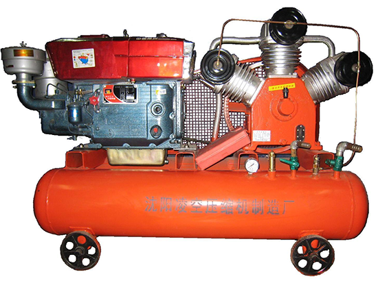 柴(chai)油機驅動(dong)活塞機