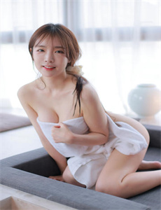 《优越的一天-风间由美人妻无码AV》