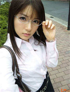 《俄罗斯 韩国-可以试看很多的体验区10分钟》