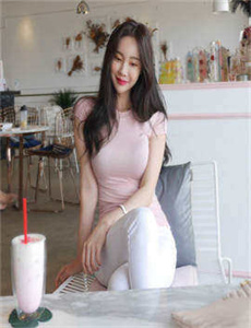 《美女脱得一光二净的隐私-色费色情人成视频》