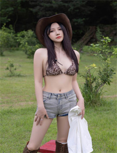 《男生捏女生小兔兔什么感觉-穿越到以性为考试的世界小说》