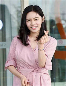 《婚礼前新娘出轨 离婚时新郎获赔5万-AA级》