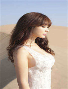 《50岁的老阿姨人老心不老-我要看葫芦娃》